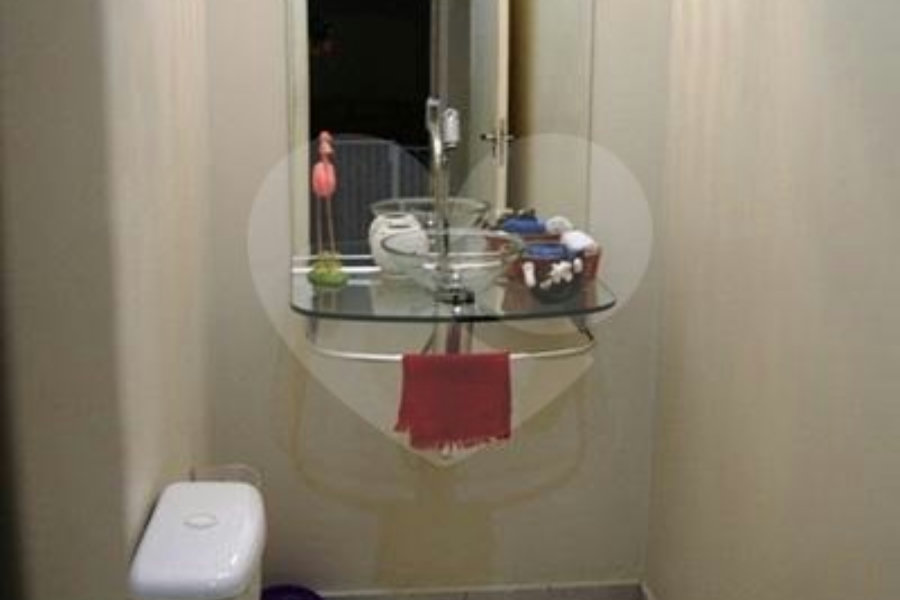 Sobrado à venda com 4 quartos, sendo 3 suítes, em Freguesia do Ó, São Paulo, SP