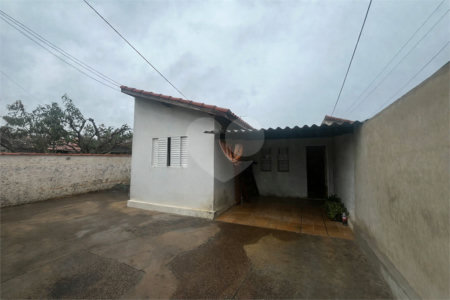 Casa à venda com 2 quartos em Vila Camarão, Itapetininga, SP