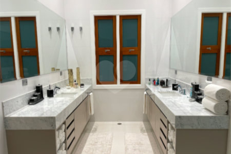 Casa à venda com 4 suítes no condomínio Halvétia Country Residencial, Indaiatuba - SP