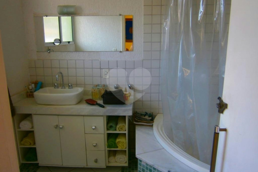 Casa à venda com 4 quartos, sendo 1 suíte, em Horto, São Paulo, SP