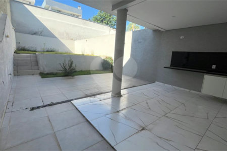 Sobrado à venda ou para alugar com 3 quartos, sendo 1 suíte, em Jardim dos Pinheiros, Atibaia, SP