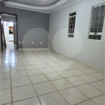 Casa à venda com 3 quartos em Jardim do Carmo, Araraquara, SP