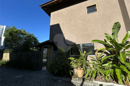 Duplex à venda com 3 suítes no Centro / Arraial D'ajuda, Porto Seguro, BA