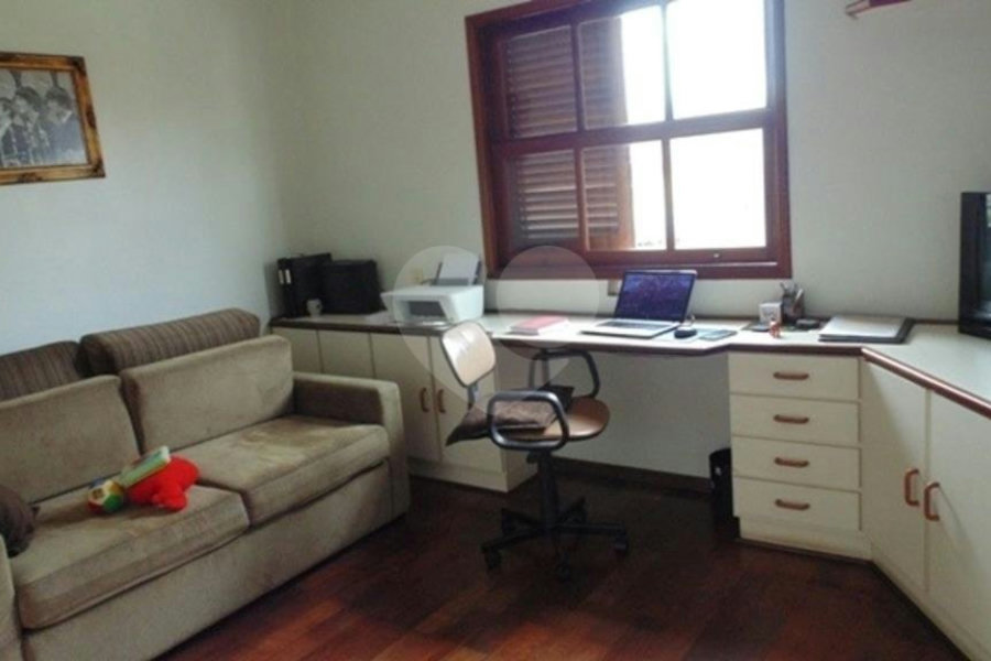 Sobrado à venda com 4 quartos, sendo 3 suítes,  em Jardim Franca, São Paulo, SP