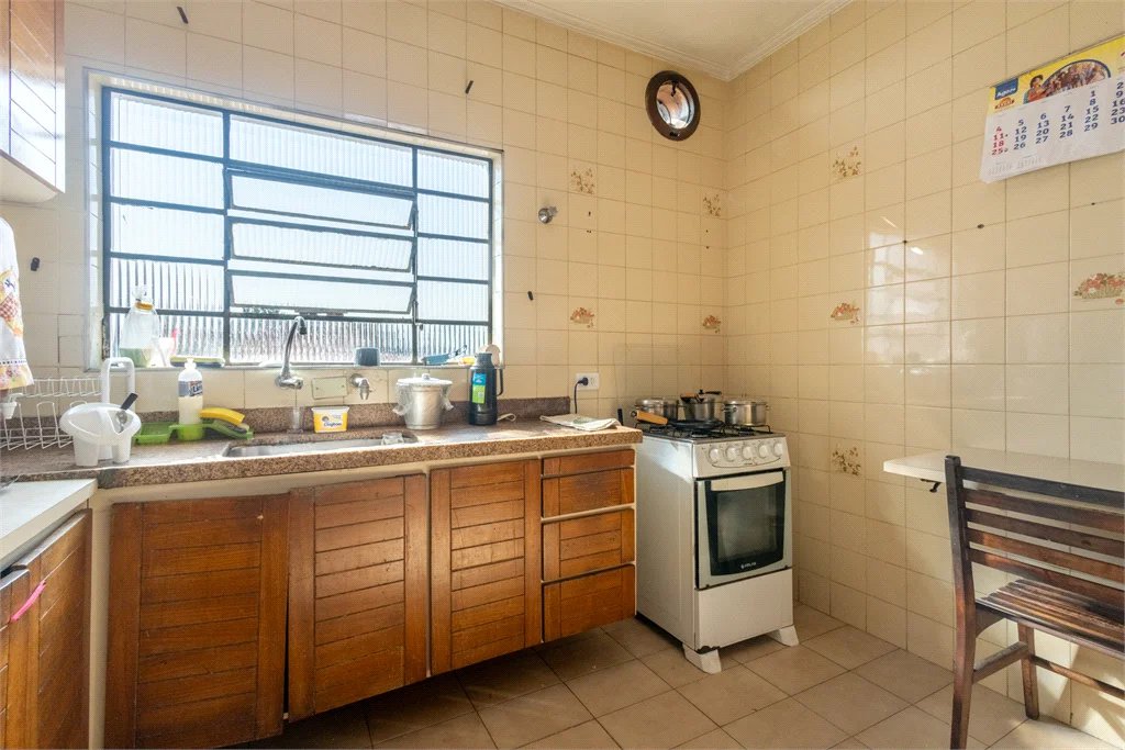 Sobrado à venda com 3 quartos em Vila Sônia, São Paulo, SP