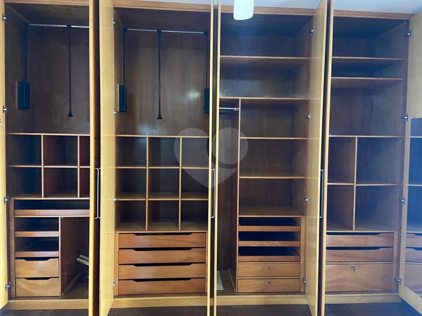 Sobrado à venda com 4 quartos, sendo 2 suítes, em Água Fria, São Paulo, SP