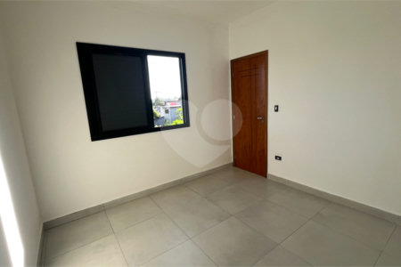 Villagio à venda com 2 suítes em Jardim Santo Antônio, Atibaia, SP