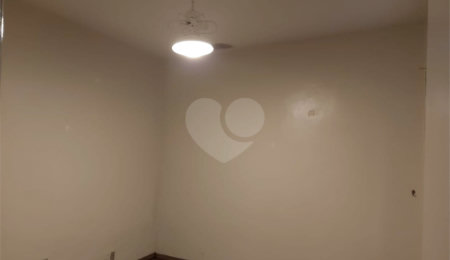 Sobrado à venda com 3 quartos em Tremembé, São Paulo, SP