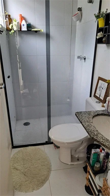 Casa à venda com 3 quartos, sendo 1 suíte, no condomínio Moradas do Horto, São Paulo - SP