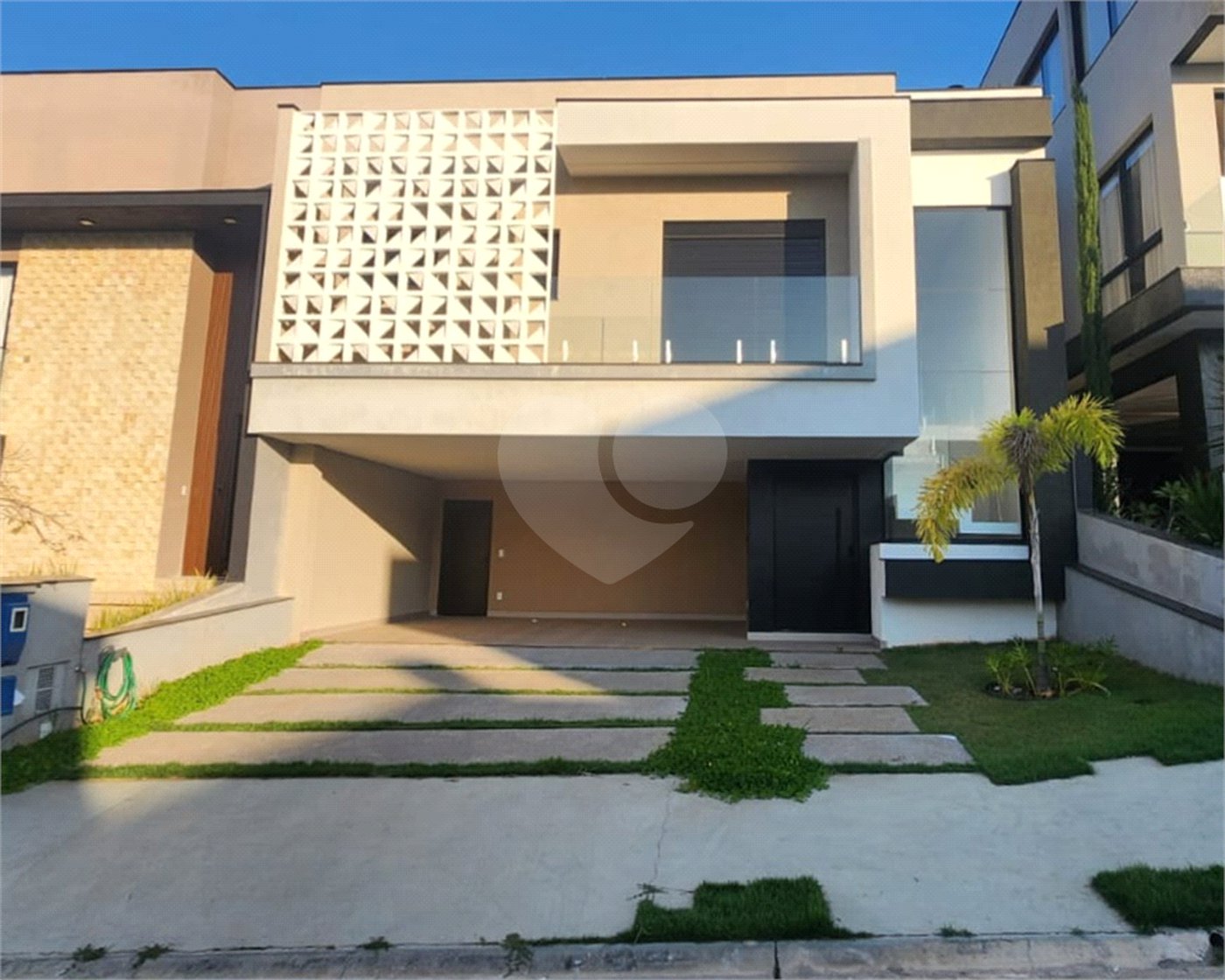 Casa à venda com 3 suítes no condomínio Sun Lake, Sorocaba - SP