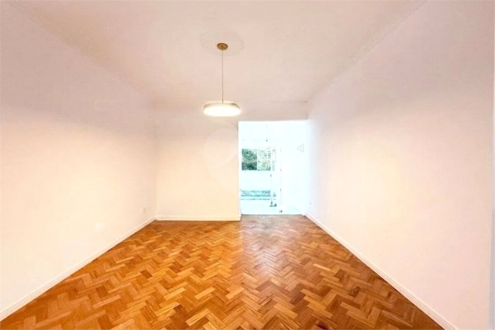 Apartamento à venda com 3 quartos, sendo 1 suíte,  em Copacabana, Rio de Janeiro, RJ