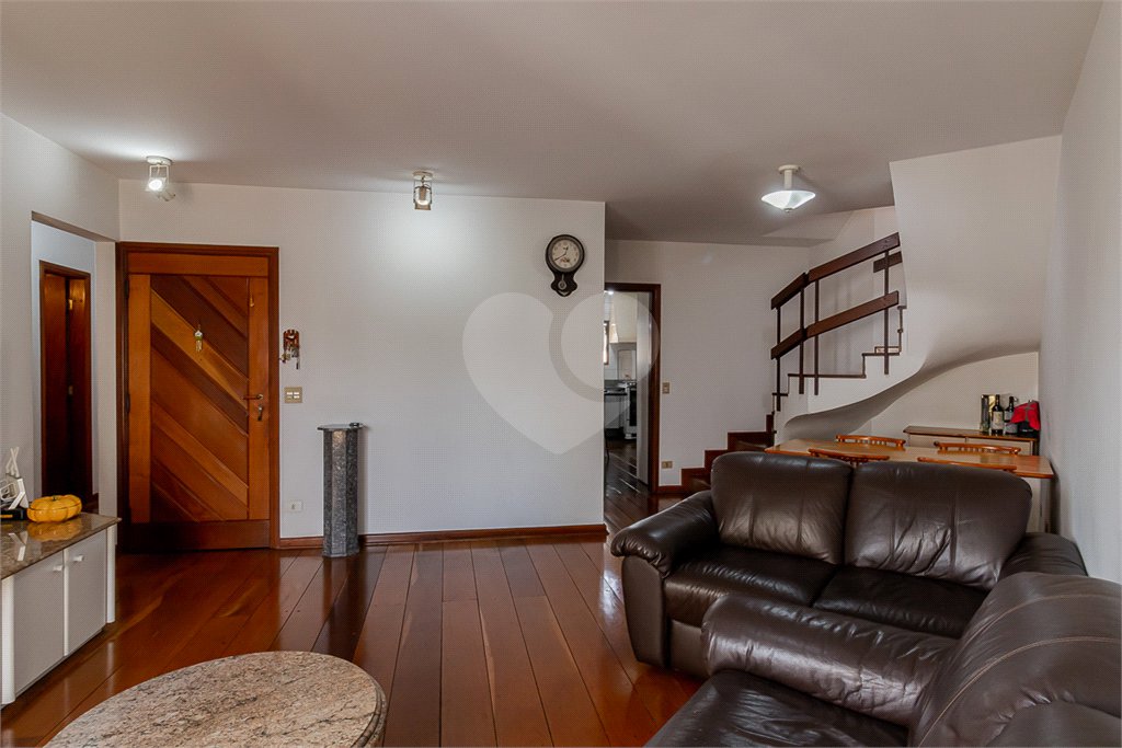 Apartamento à venda com 3 suítes em Aclimação, São Paulo, SP