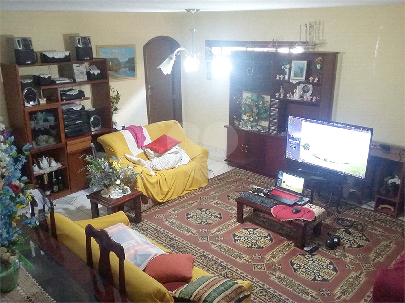 Sobrado à venda com 3 quartos em Jardim Macedônia, São Paulo, SP