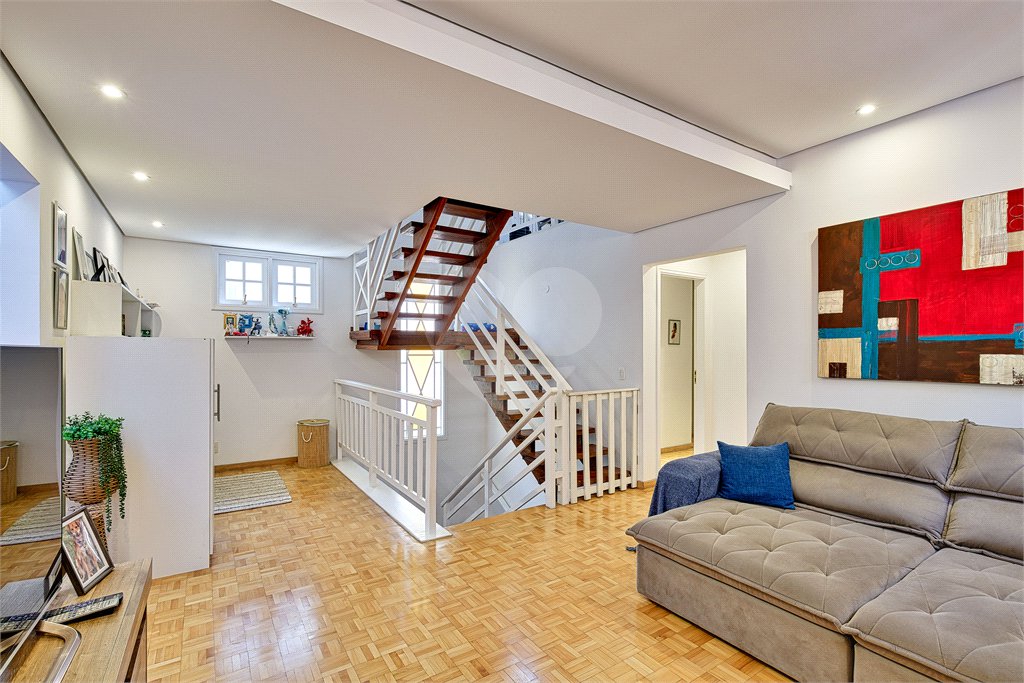 Casa à venda com 4 suítes no condomínio Conjunto Residencial São Benedito, São Paulo - SP
