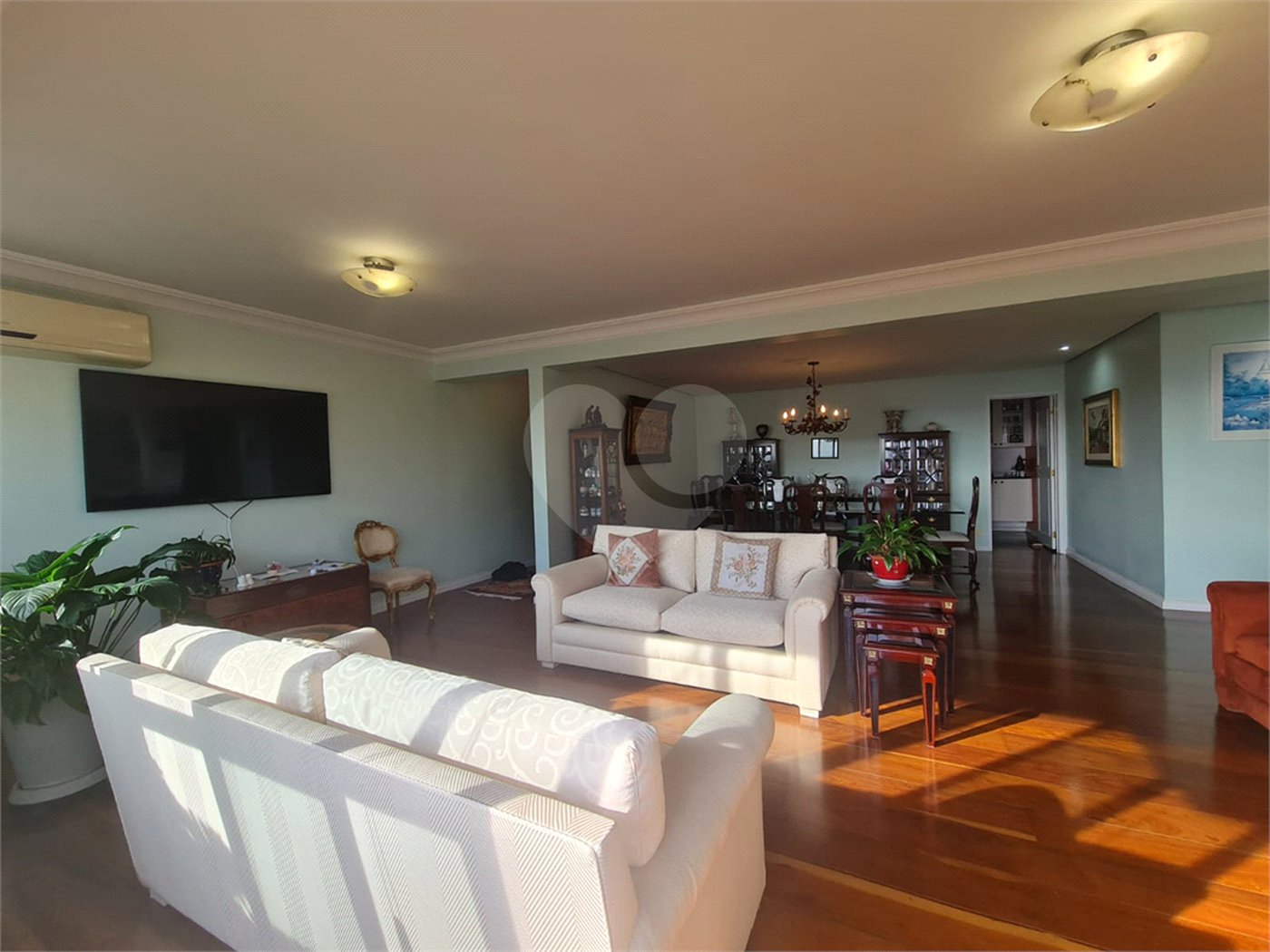 Apartamento à venda com 3 quartos, sendo 2 suítes, em Alto da Boa Vista, São Paulo, SP