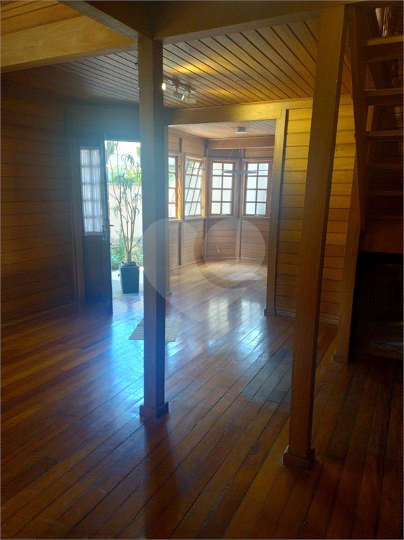 Casa à venda com 3 quartos, sendo 1 suíte, no condomínio Bosque de Greviléa, Vinhedo - SP