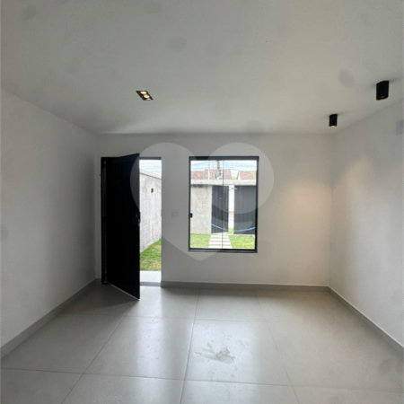Casa à venda com 2 quartos, sendo 1 suíte, em Pedra de Guaratiba, Rio de Janeiro, RJ
