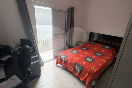 Casa à venda com 2 quartos no condomínio Carvalho Lagares, Poá - SP