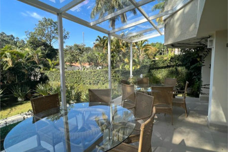 Casa à venda com 3 suítes no condomínio Fazenda Morumbi, São Paulo - SP