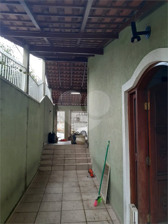 Sobrado à venda com 4 quartos, sendo 2 suítes, em Tremembé, São Paulo, SP