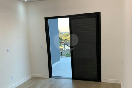 Casa à venda com 3 suítes no condomínio Village Ipanema I, Araçoiaba da Serra - SP