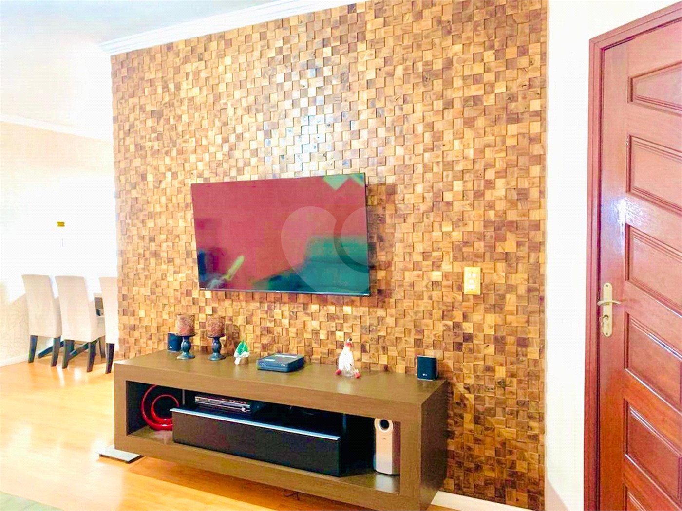 Casa à venda com 3 quartos, sendo 1 suíte, em Wanel Ville, Sorocaba, SP