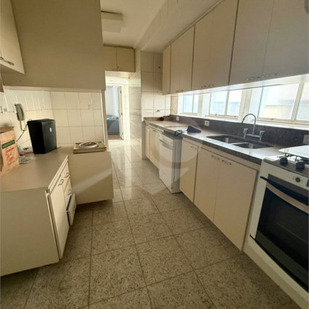 Apartamento à venda com 3 quartos, sendo 1 suíte, em Santa Cecília, São Paulo, SP