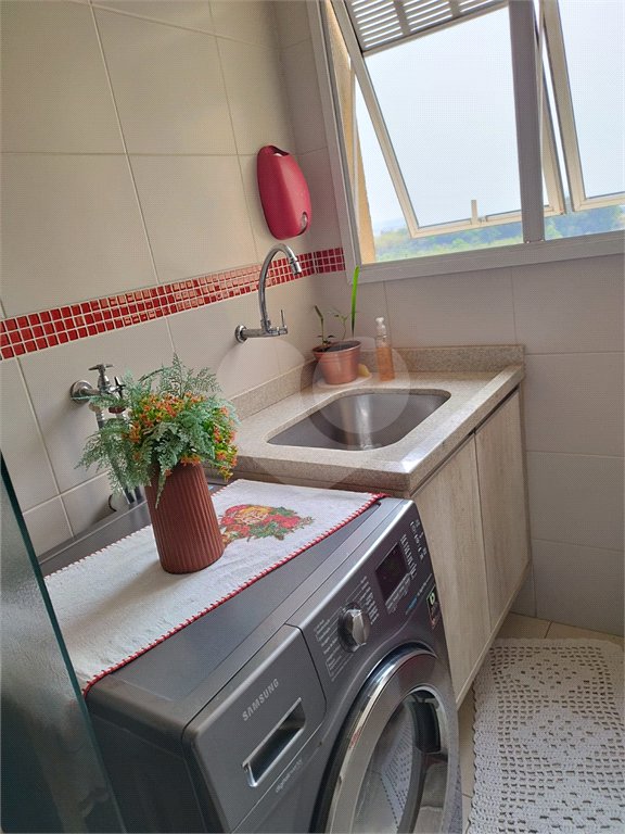 Apartamento à venda com 3 quartos, sendo 1 suíte, em Jardim Nova Era, Salto, SP
