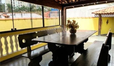 Casa Térrea à venda com 2 quartos em Jardim da Glória, Taboão da Serra, SP