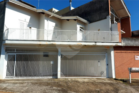 Sobrado à venda com 4 quartos, sendo 2 suítes, em Jardim Paulista, Atibaia, SP