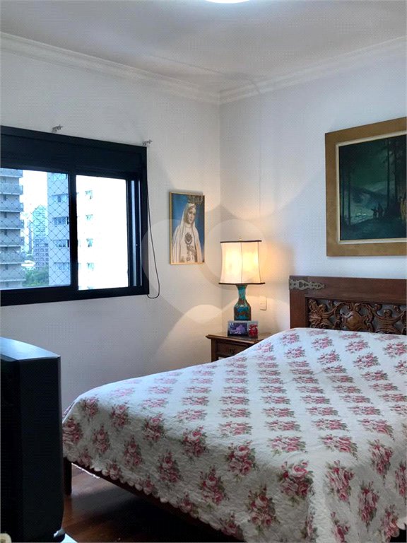 Apartamento à venda com 3 suítes em Vila Mariana, São Paulo, SP