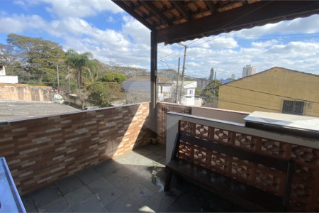 Casa Térrea à venda com 4 quartos, sendo 1 suíte, em Campo Grande, São Paulo, SP