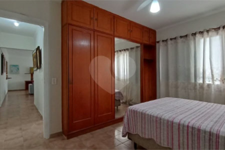 APARTAMENTO 2 QUARTOS (+1 REV.) MOBILIADO P/ALUGAR NO GUARUJÁ/PITANGUEIRAS 96m2 VISTA MAR