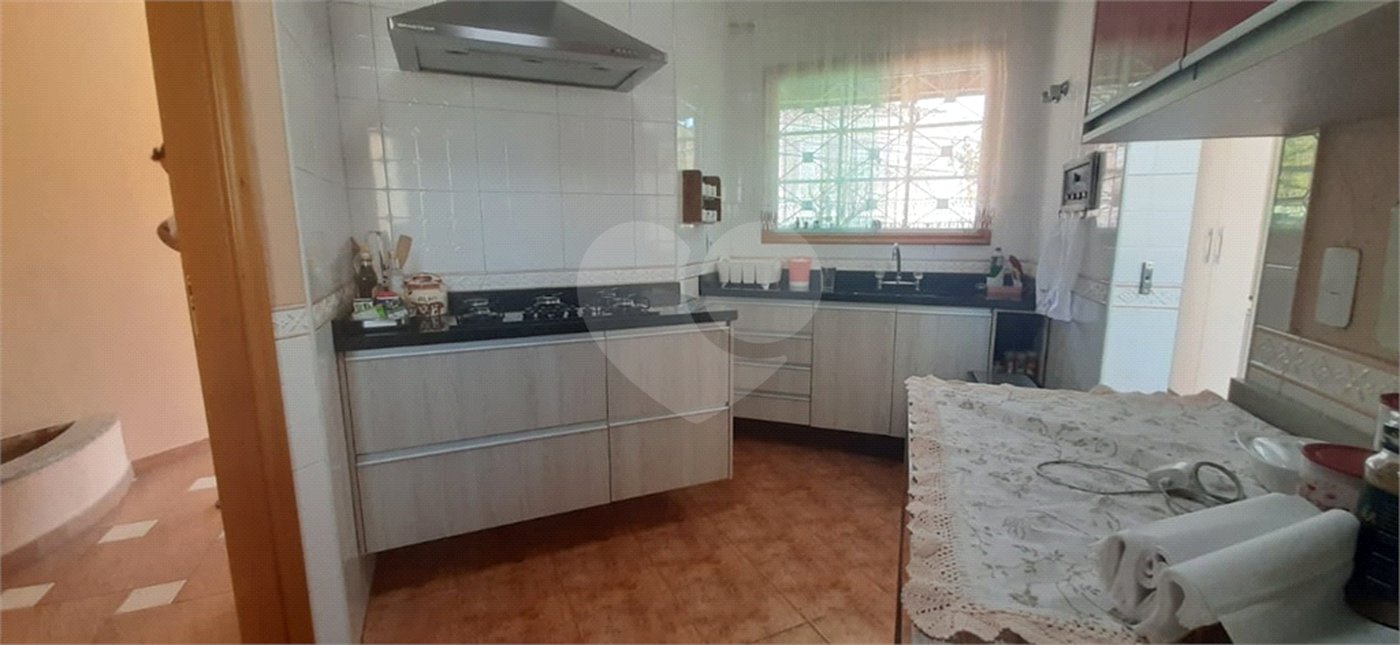 Casa à venda com 4 quartos, sendo 2 suítes,  em Jardim Paraíso, São Paulo, SP