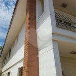Sobrado à venda com 4 quartos, sendo 3 suítes, em Vila Irmãos Arnoni, São Paulo, SP