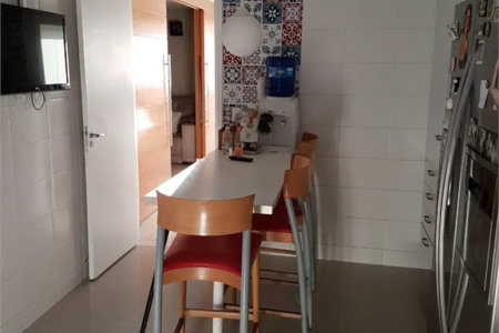Apartamento à venda com 3 suítes em Jardim Londrina, São Paulo, SP