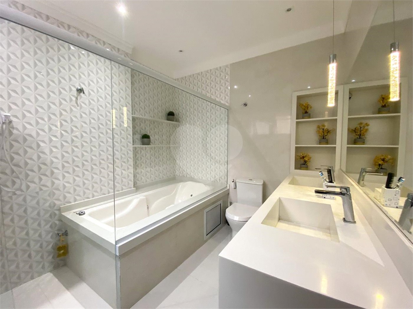 Casa à venda com 3 quartos, sendo 1 suíte, em Santana, São Paulo, SP