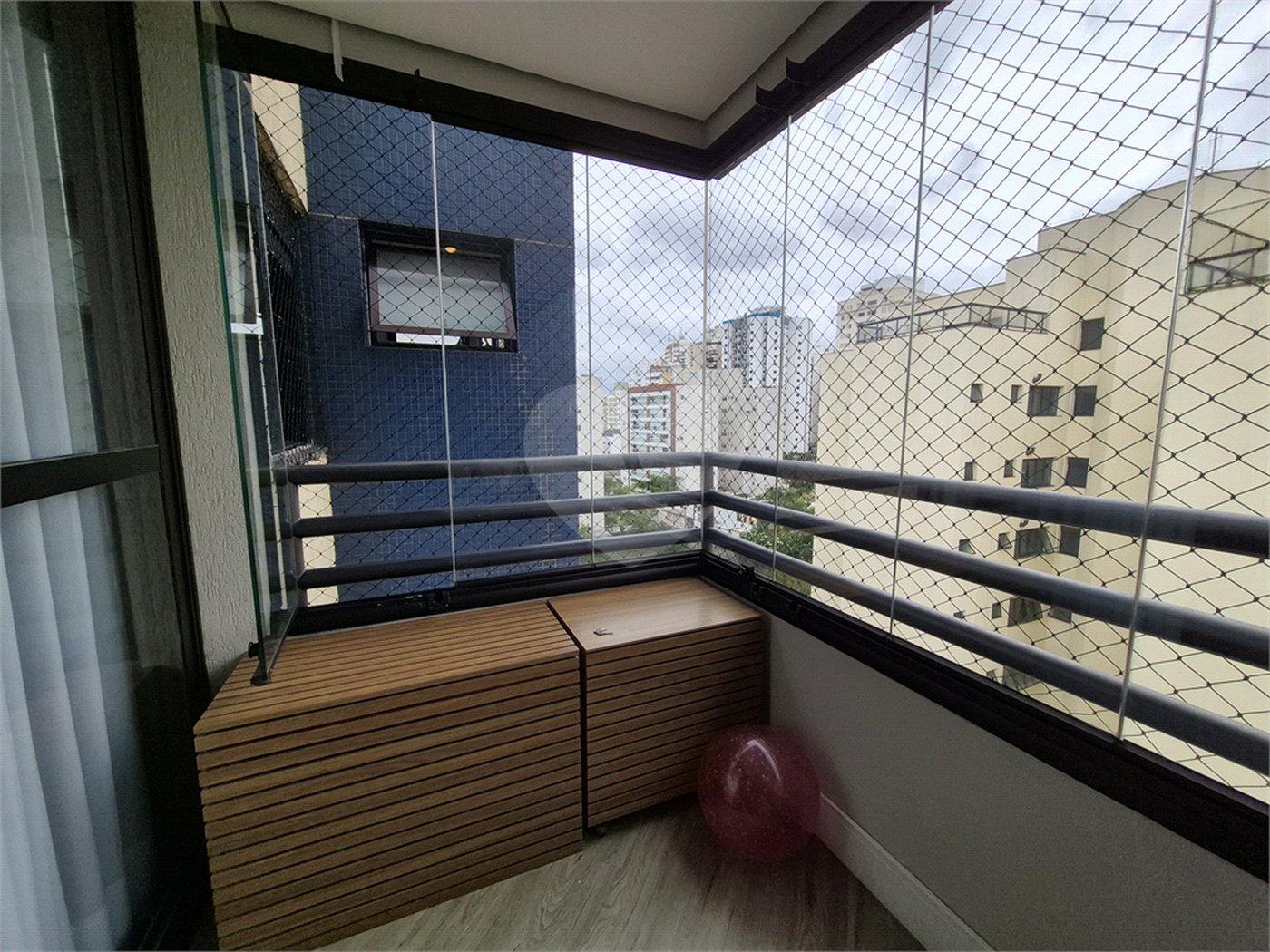 Cobertura à venda com 4 quartos, sendo 2 suítes, em Vila Hamburguesa, São Paulo, SP