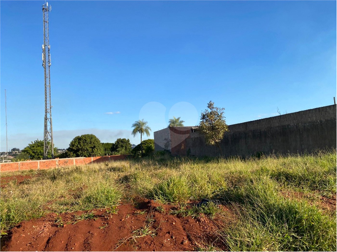 Terreno à venda no condomínio Terreno na Rua Lucelia, Ponta Porã - MS