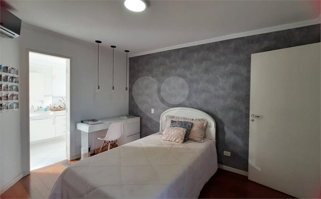 Casa à venda ou para alugar com 4 quartos, sendo 2 suítes, em City América, São Paulo, SP