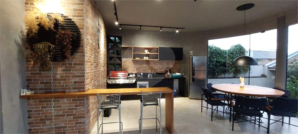 Casa para alugar com 4 quartos, sendo 3 suítes,  no condomínio Figueira Garden, Atibaia - SP