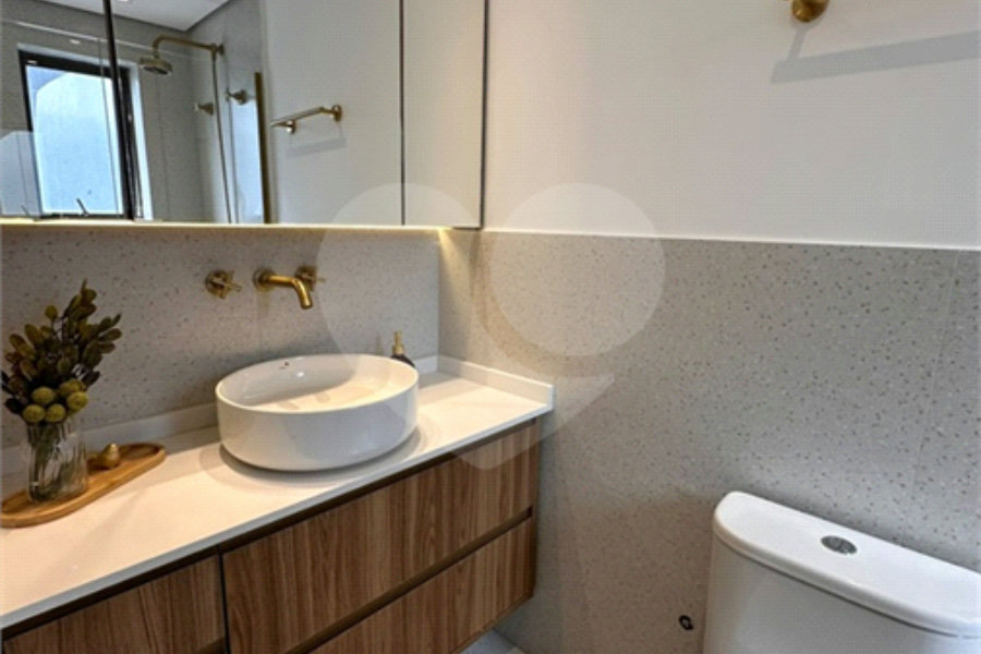 Apartamento para alugar com 3 quartos, sendo 2 suítes, em Moema, São Paulo, SP