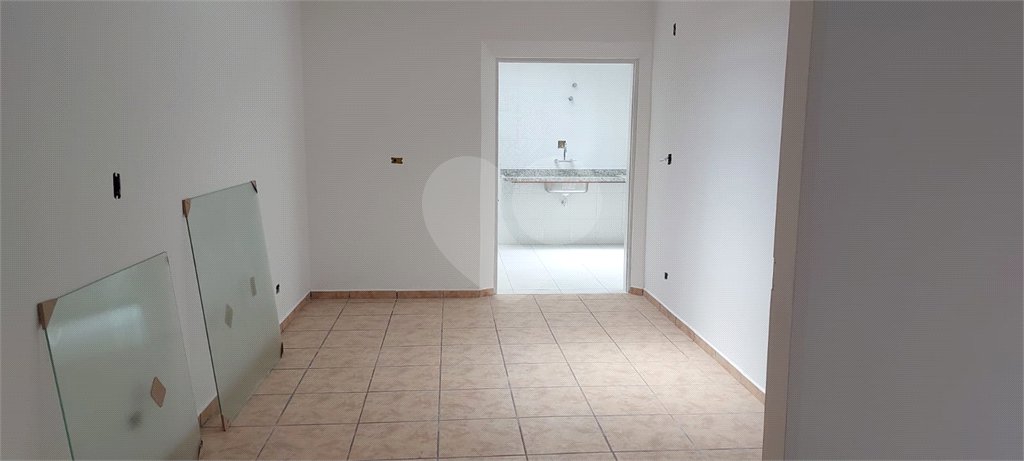 Sobrado à venda com 3 quartos, sendo 2 suítes, em Vila Paulicéia, São Paulo, SP