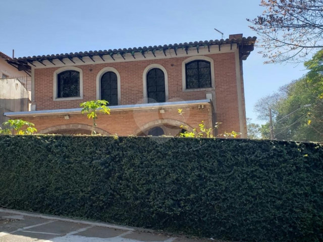Sobrado à venda com 4 quartos, sendo 1 suíte,  em Jardim Floresta, São Paulo, SP