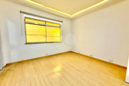 Casa à venda com 3 quartos em Campo Belo, São Paulo, SP