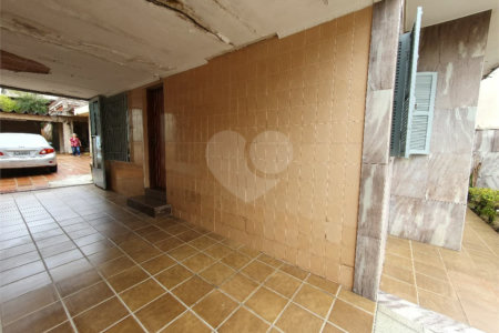 Casa Térrea à venda com 3 quartos, sendo 1 suíte, em Vila Ré, São Paulo, SP