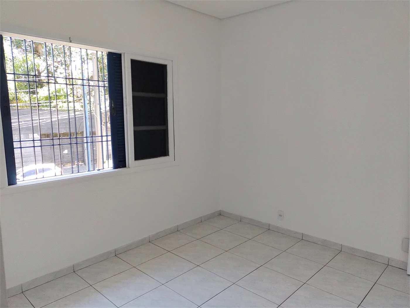 Casa à venda com 3 quartos, sendo 1 suíte, em Vila Cordeiro, São Paulo, SP
