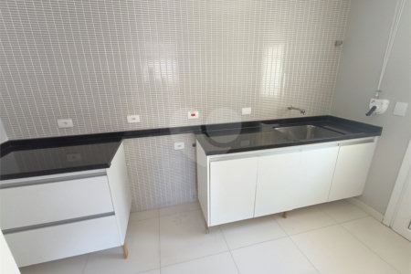 Casa à venda com 4 quartos, sendo 2 suítes, no condomínio Terras de Santa Adélia, Vargem Grande Paulista - SP