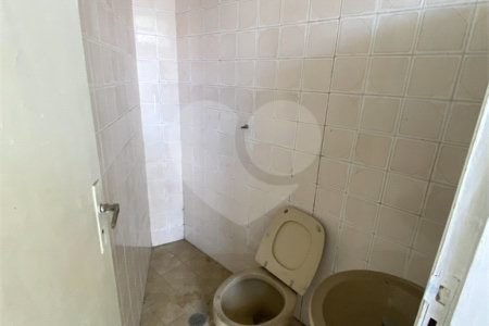 Sobrado à venda com 3 quartos, sendo 1 suíte, em Interlagos, São Paulo, SP