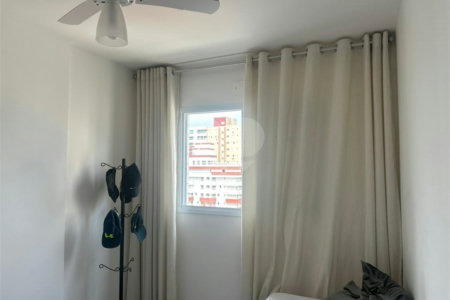 Apartamento à venda ou para alugar com 2 quartos, sendo 1 suíte,  em Guilhermina, Praia Grande, SP